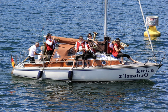 己尽量少输 己尽量少输